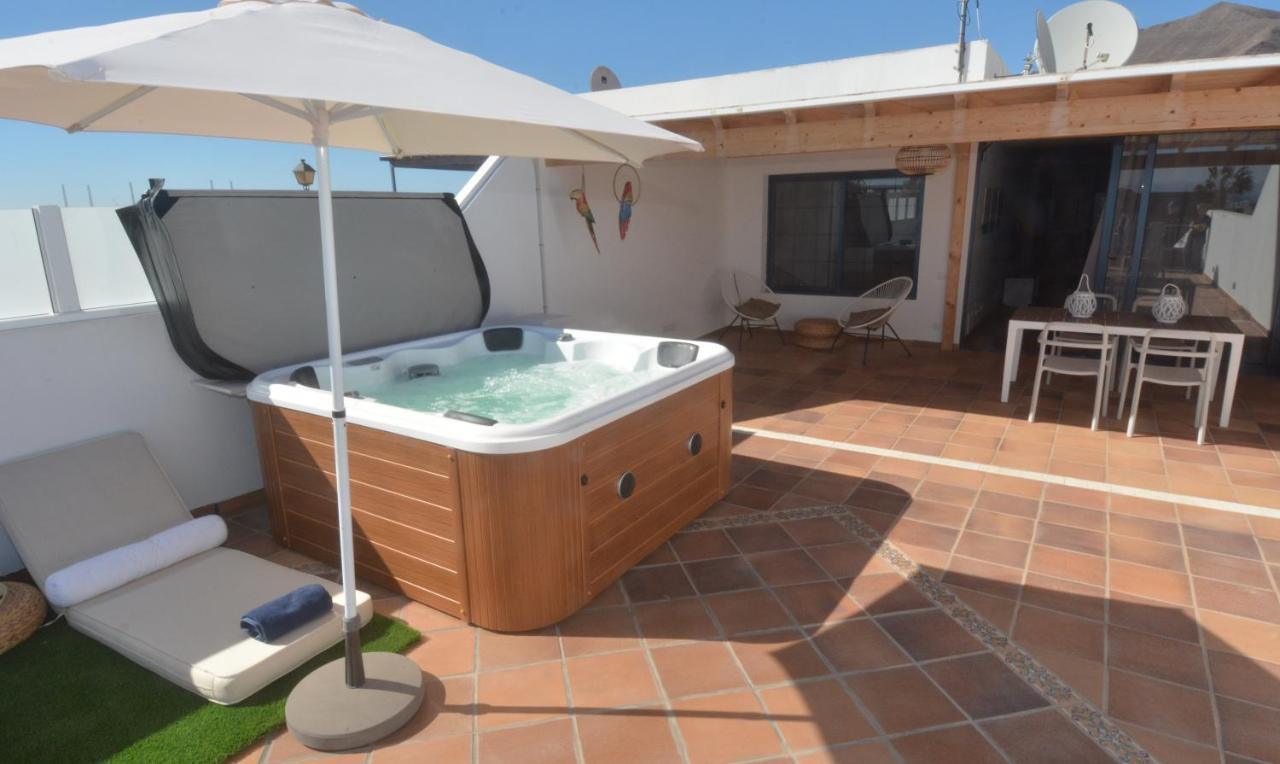 Far-Island Villa Playa Blanca  Exterior photo